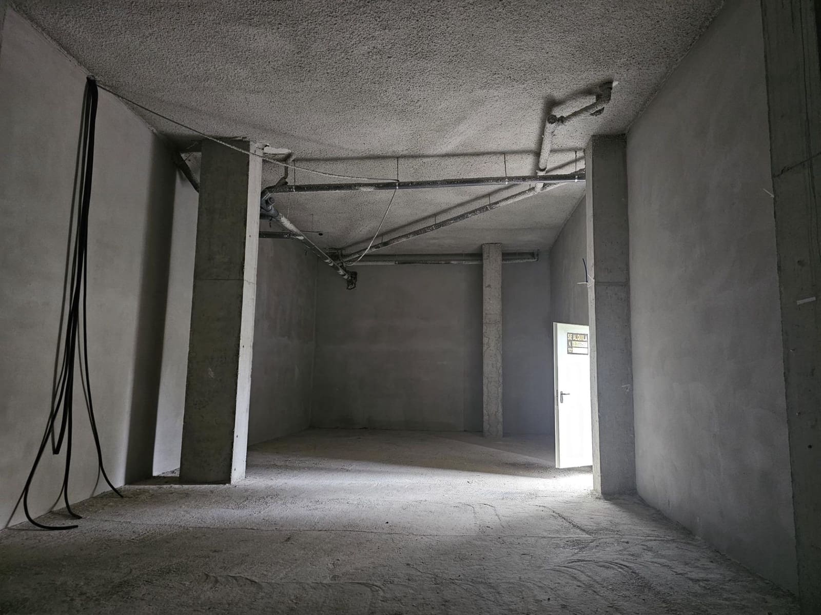 Komercyjne do wynajęcia w Miasto Walencja - 950 € (Ref: 8867113)