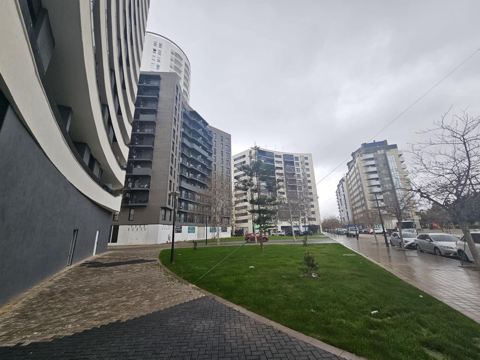 Komercyjne do wynajęcia w Miasto Walencja - 950 € (Ref: 8867113)