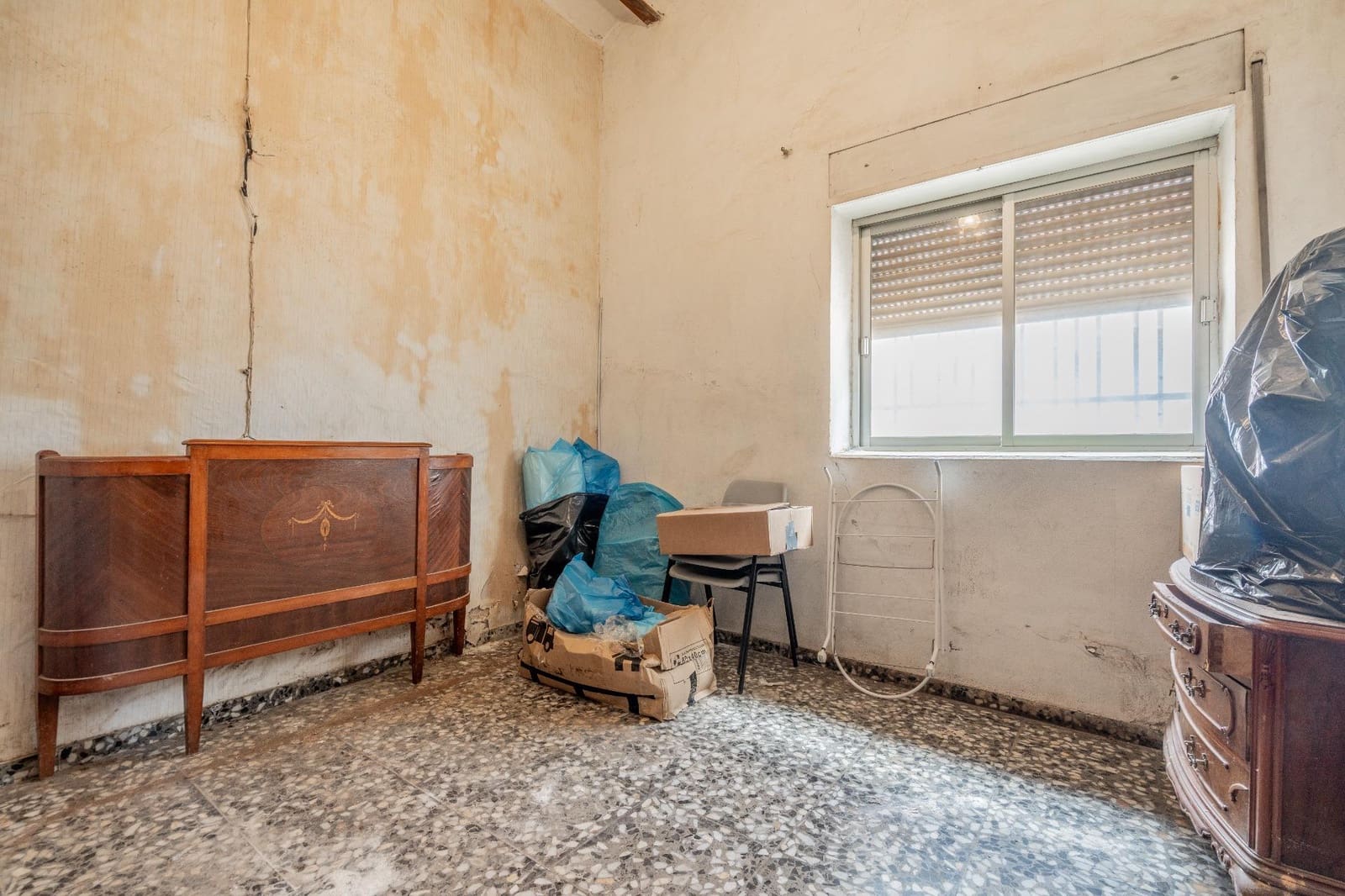 5 soveværelse Byhus til salg i Chella - € 75.000 (Ref: 9005209)