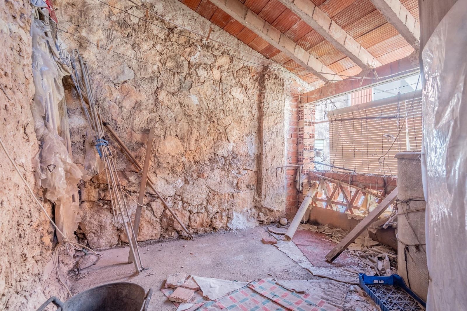 5 soveværelse Byhus til salg i Chella - € 75.000 (Ref: 9005209)