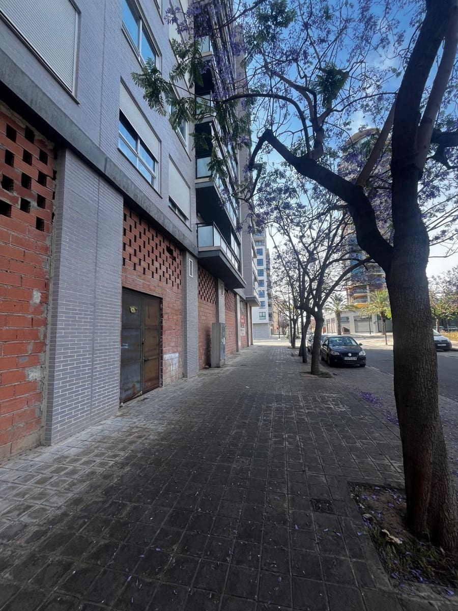 Erhverv til leje i Valencia by - € 4.500 (Ref: 9012190)