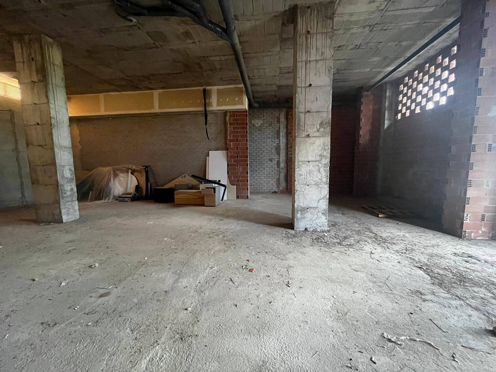 Erhverv til leje i Valencia by - € 4.500 (Ref: 9012190)