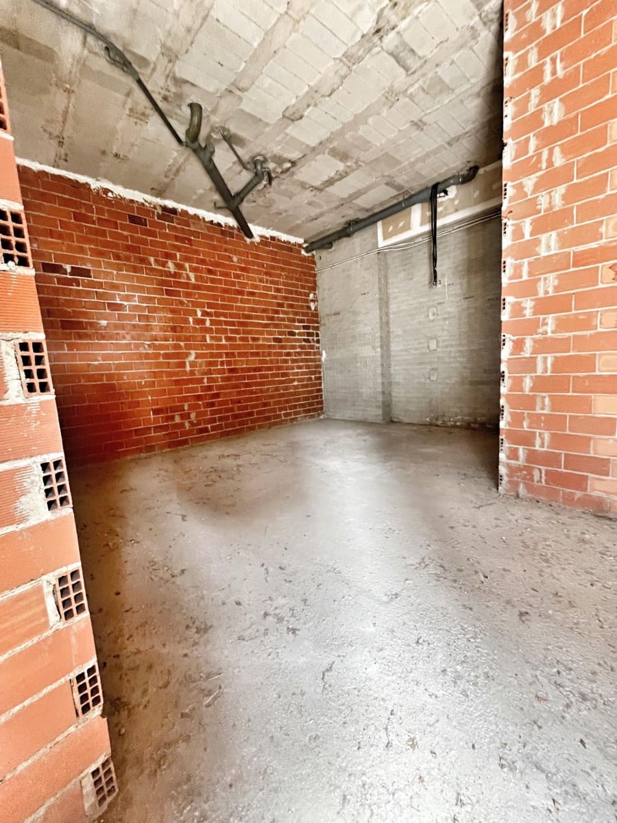 Erhverv til leje i Valencia by - € 4.500 (Ref: 9012190)