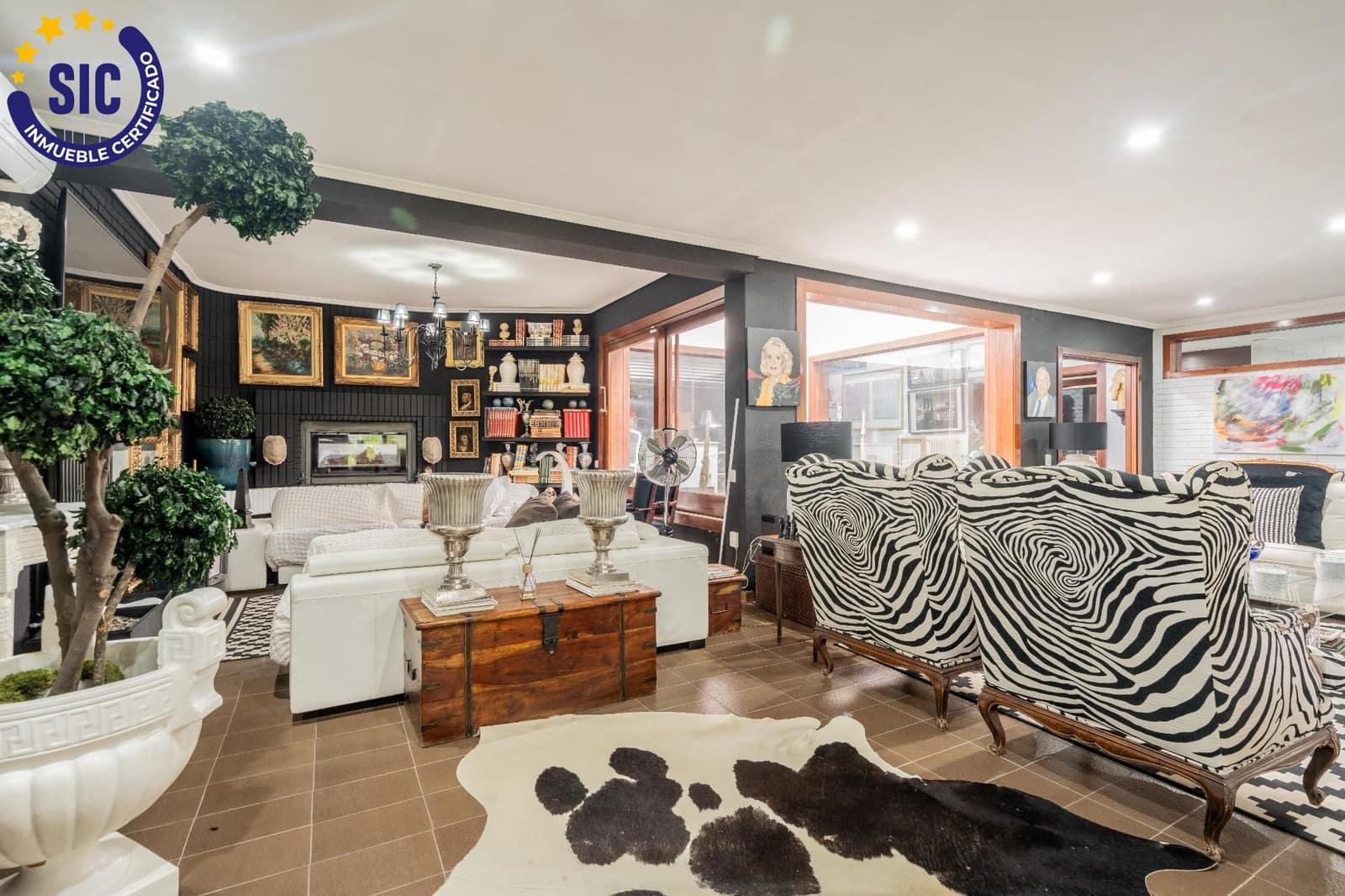 6 slaapkamer Villa te koop in La Canada met zwembad - € 1.000.000 (Ref: 9014416)