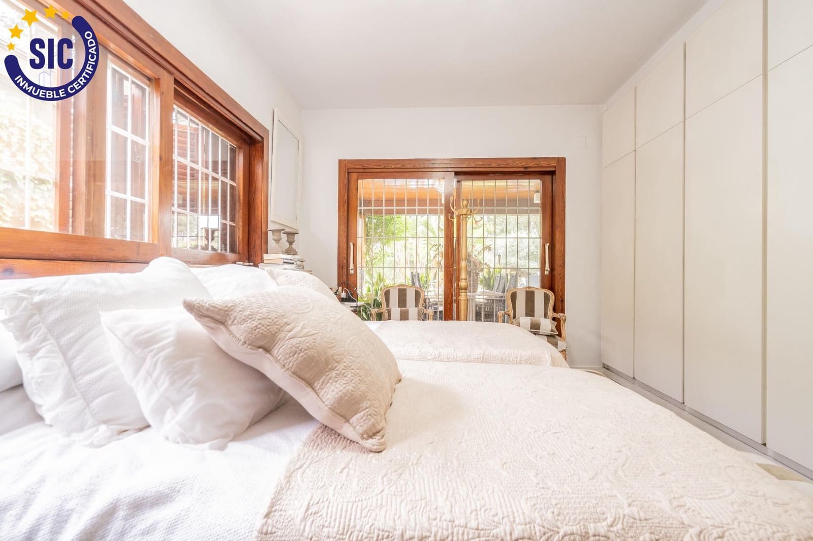 6 slaapkamer Villa te koop in La Canada met zwembad - € 1.000.000 (Ref: 9014416)