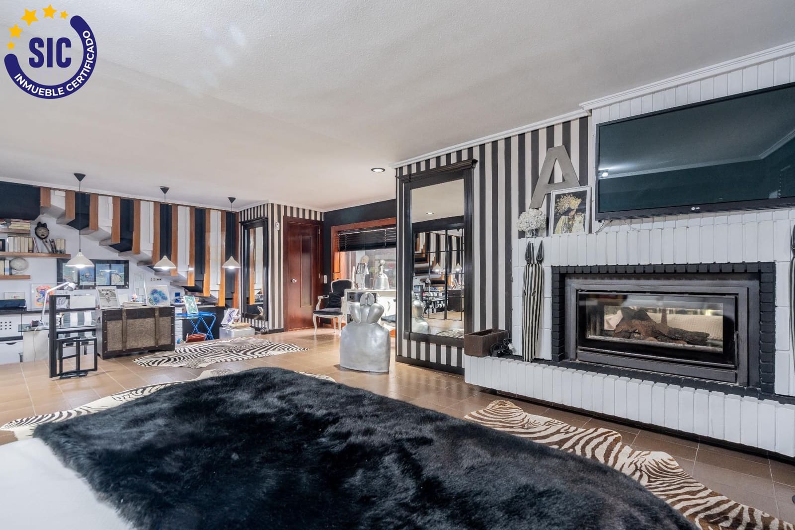 6 slaapkamer Villa te koop in La Canada met zwembad - € 1.000.000 (Ref: 9014416)