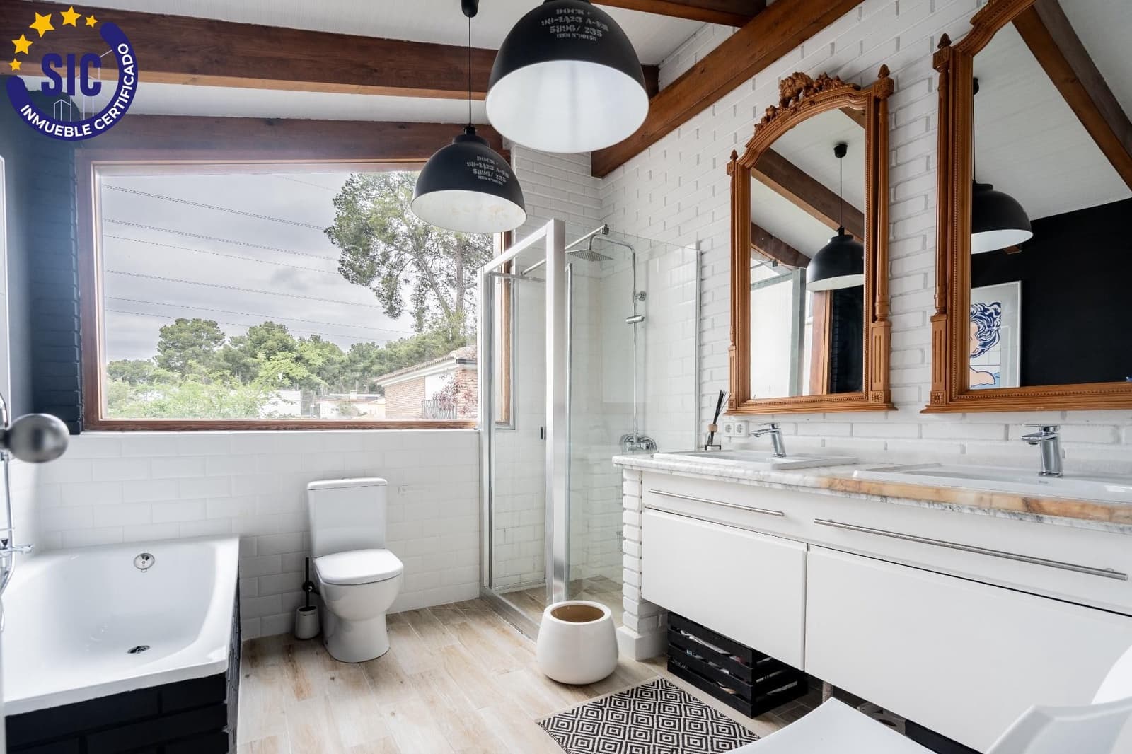 6 slaapkamer Villa te koop in La Canada met zwembad - € 1.000.000 (Ref: 9014416)