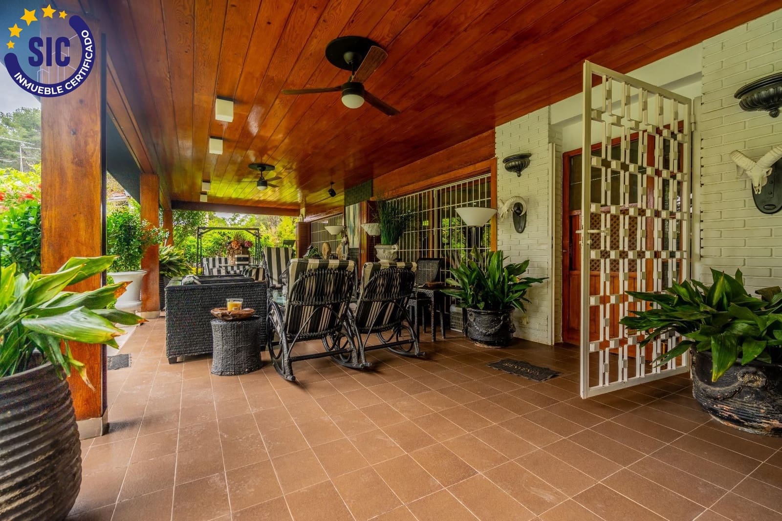 6 slaapkamer Villa te koop in La Canada met zwembad - € 1.000.000 (Ref: 9014416)