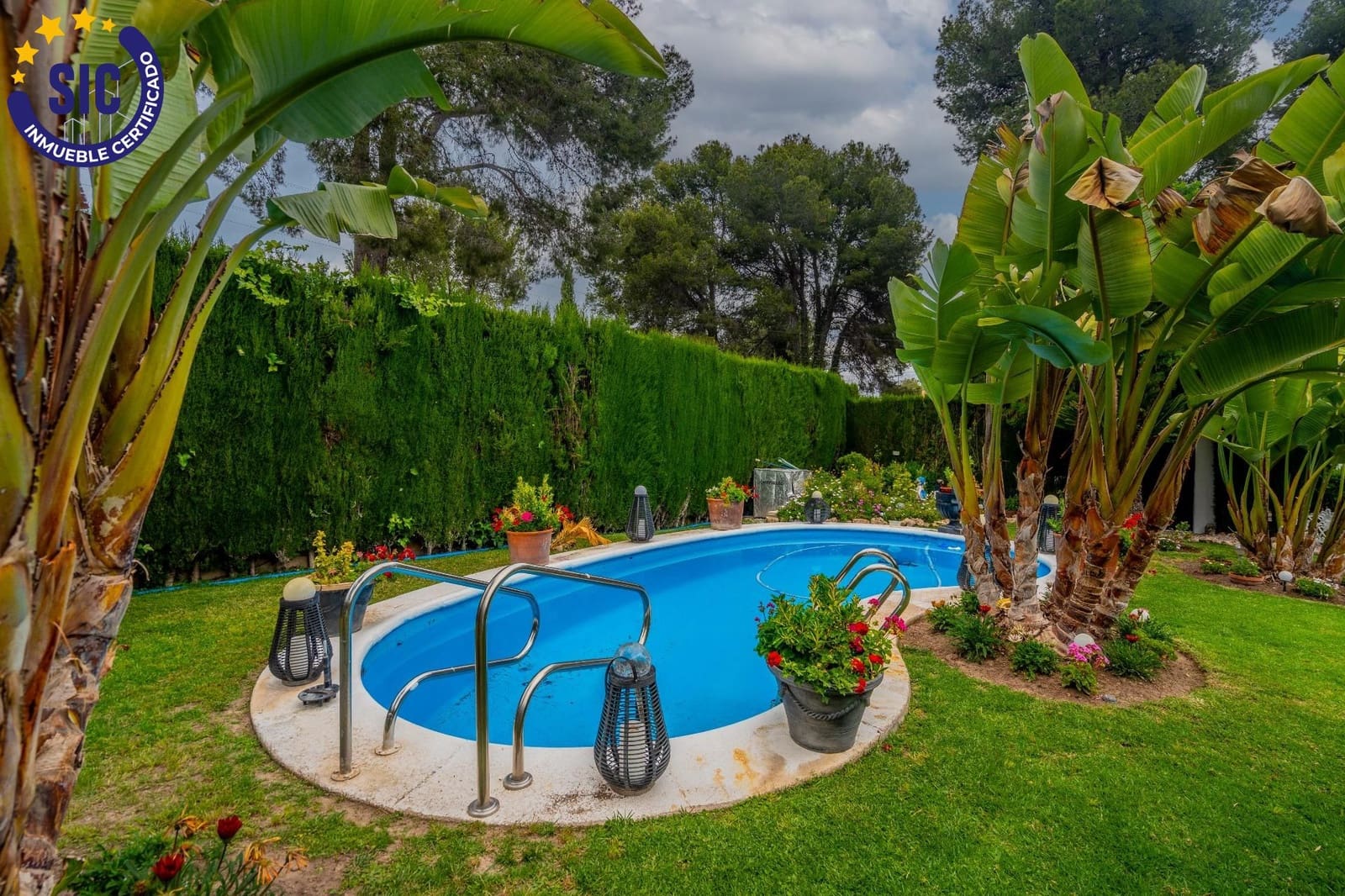 6 slaapkamer Villa te koop in La Canada met zwembad - € 1.000.000 (Ref: 9014416)