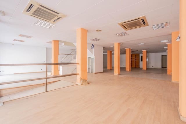 Kommersiell til salgs i Benetússer - € 330 000 (Ref: 9057737)