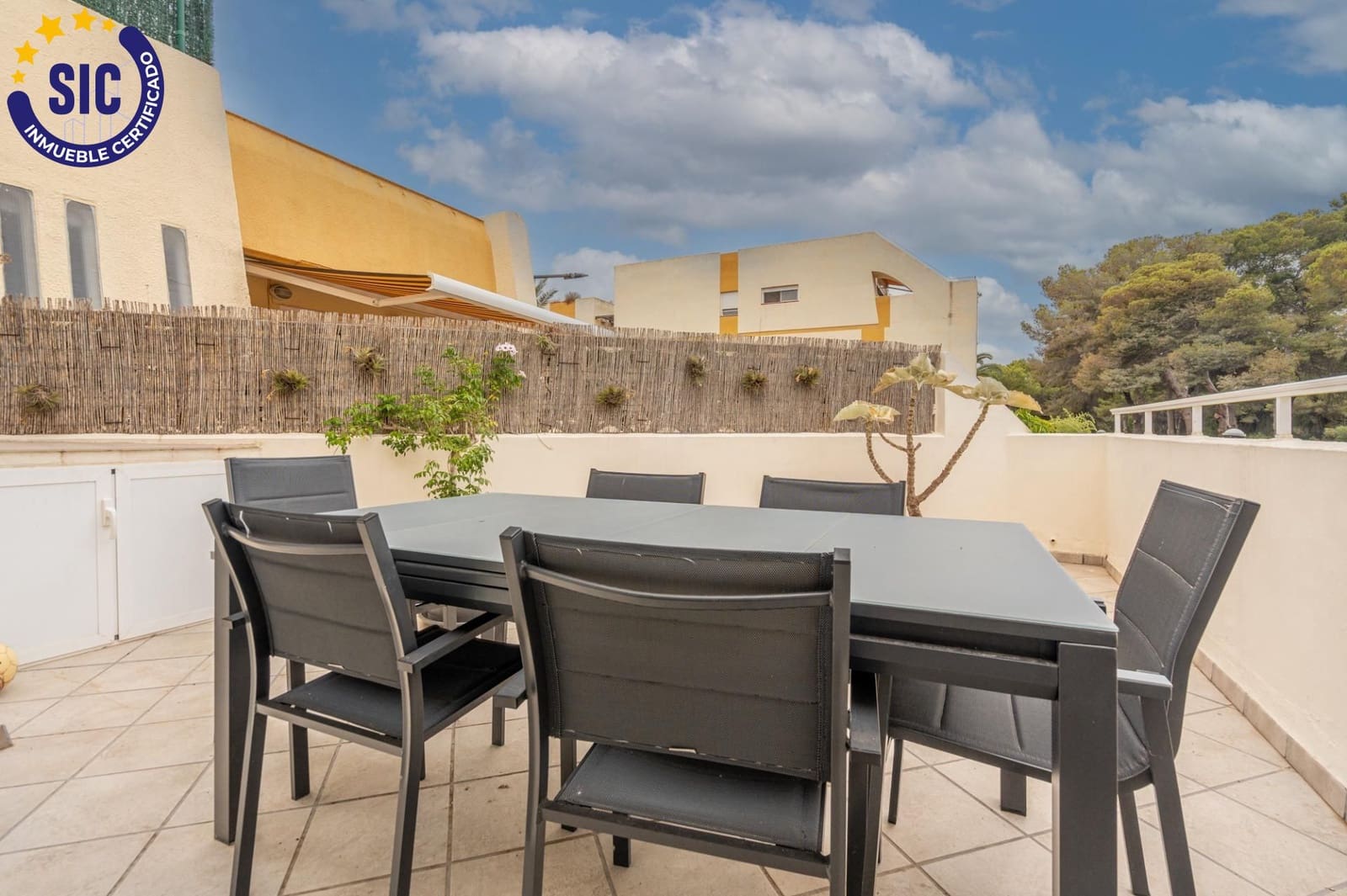 4 soveværelse Lejlighed til salg i Valencia by med swimmingpool garage - € 340.000 (Ref: 9095380)