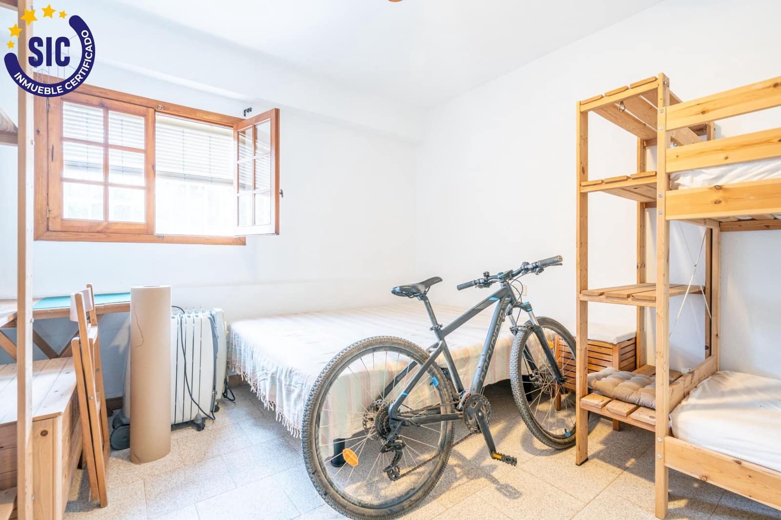 4 soveværelse Lejlighed til salg i Valencia by med swimmingpool garage - € 340.000 (Ref: 9095380)