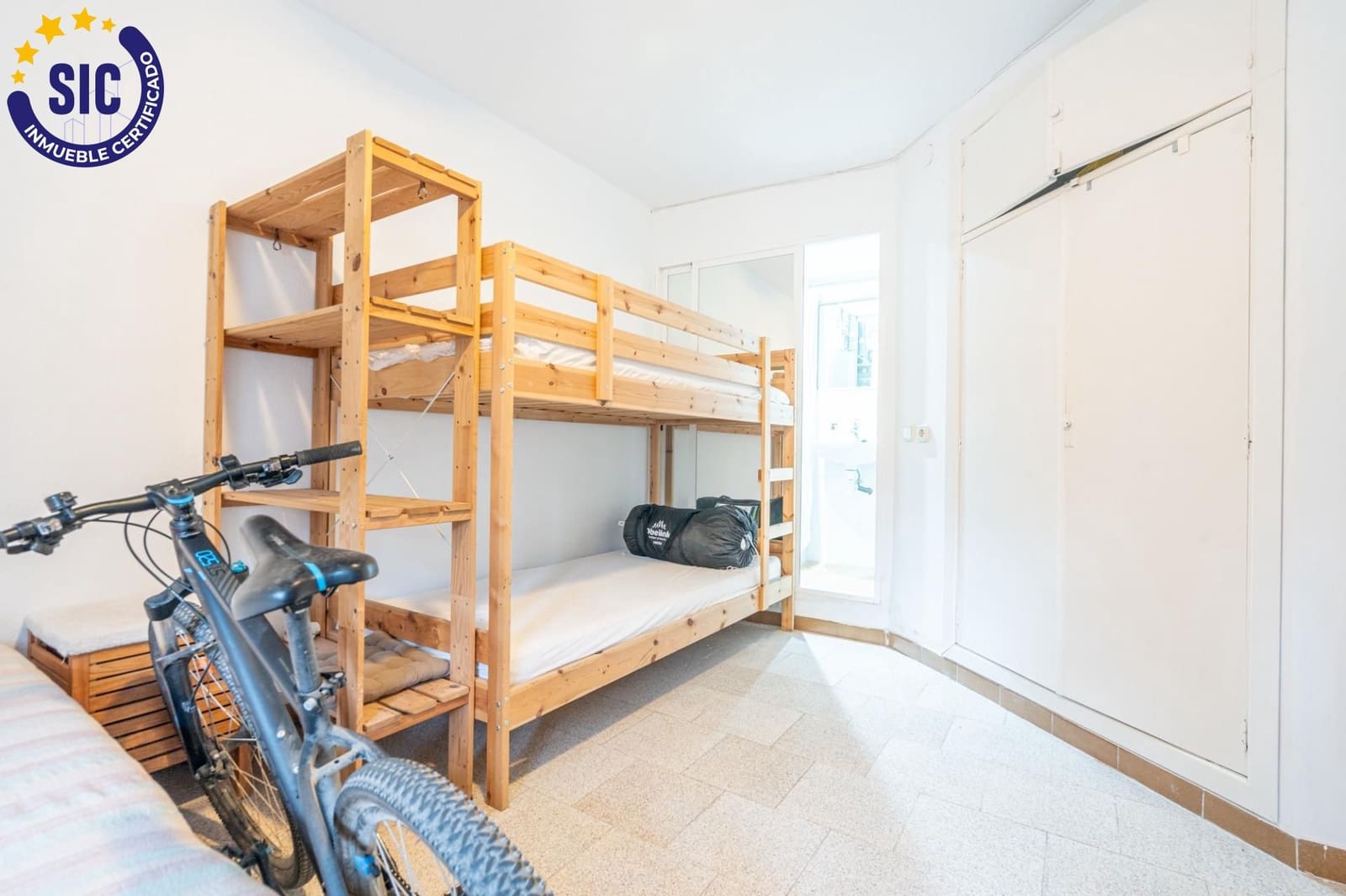 4 soveværelse Lejlighed til salg i Valencia by med swimmingpool garage - € 340.000 (Ref: 9095380)