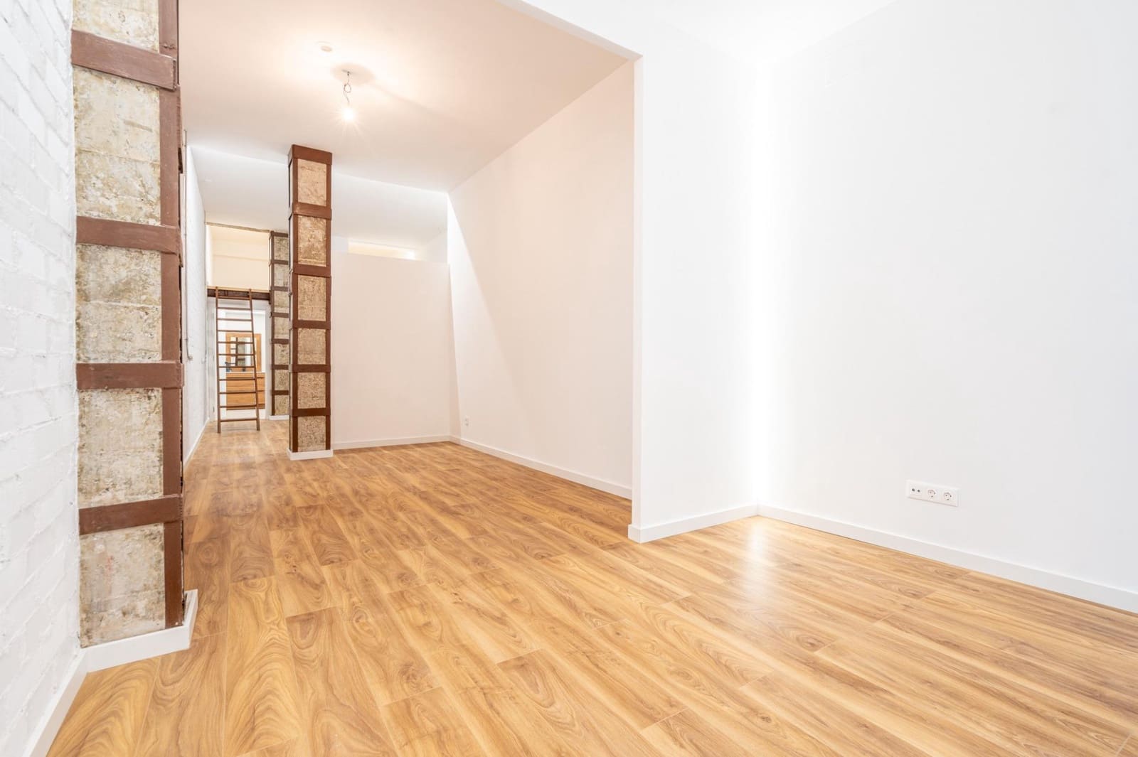 Lejlighed til salg i Valencia by - € 180.000 (Ref: 9200651)