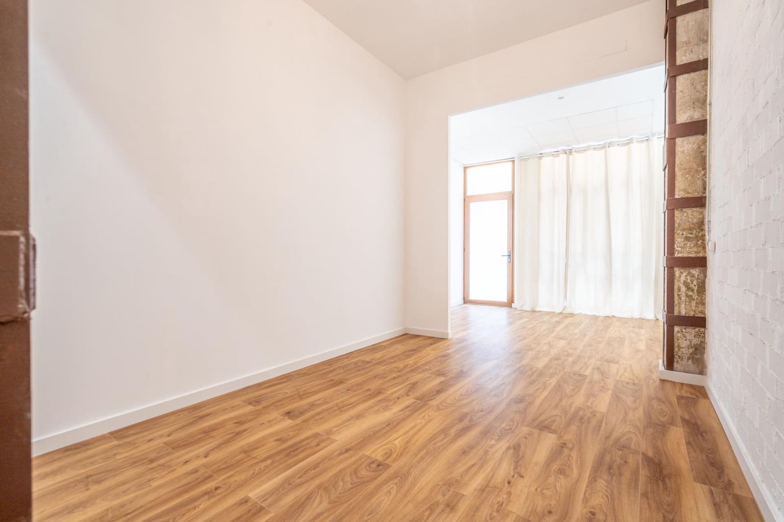 Lejlighed til salg i Valencia by - € 180.000 (Ref: 9200651)