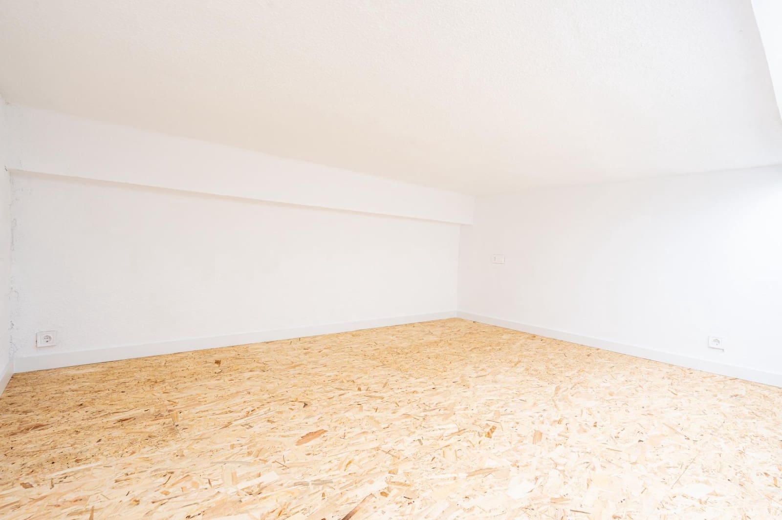 Lejlighed til salg i Valencia by - € 180.000 (Ref: 9200651)