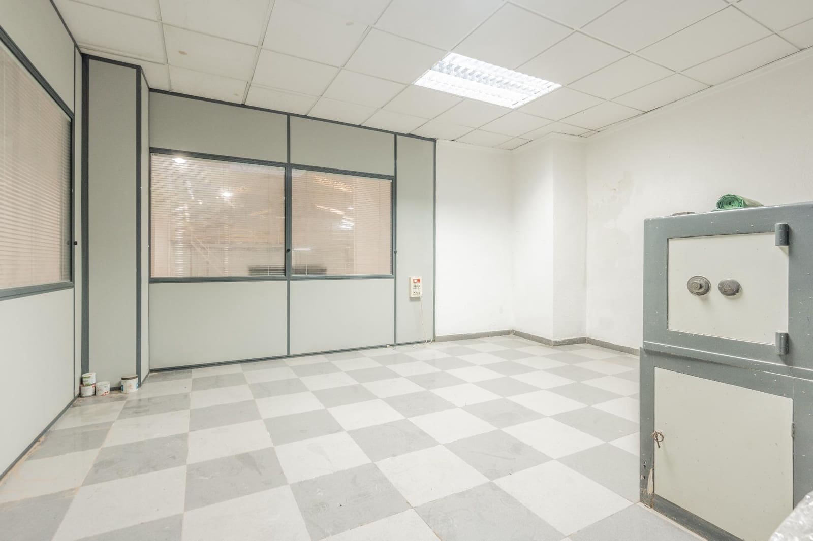 Komercyjne na sprzedaż w Xirivella - 350 000 € (Ref: 9252237)