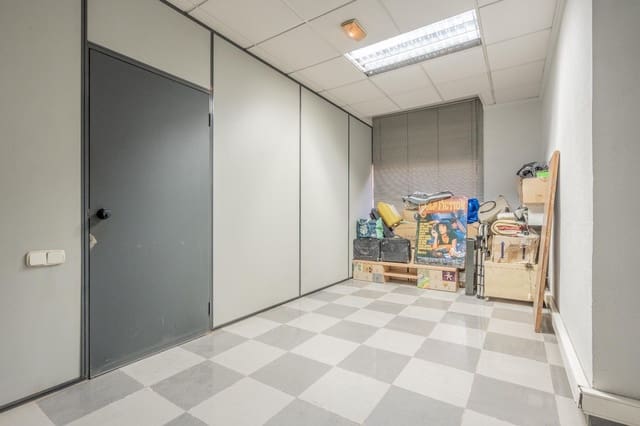 Erhverv til salg i Xirivella - € 350.000 (Ref: 9252237)