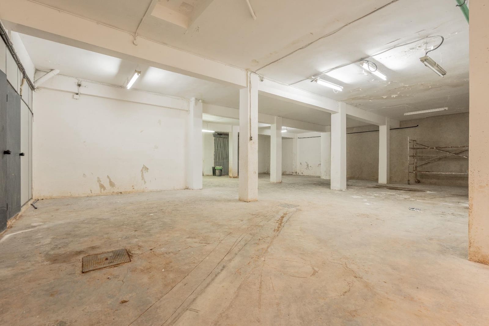 Komercyjne na sprzedaż w Xirivella - 350 000 € (Ref: 9252237)