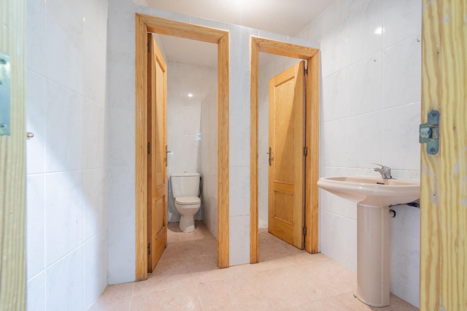 Komercyjne na sprzedaż w Xirivella - 350 000 € (Ref: 9252237)