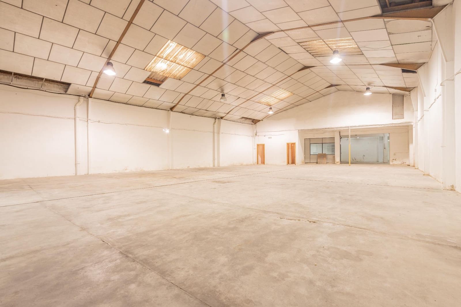 Komercyjne na sprzedaż w Xirivella - 350 000 € (Ref: 9252237)