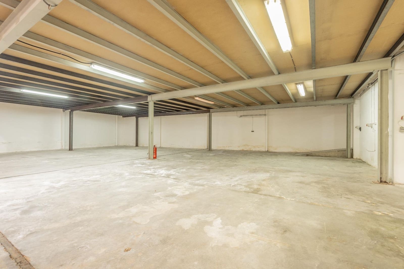 Komercyjne na sprzedaż w Xirivella - 350 000 € (Ref: 9252237)