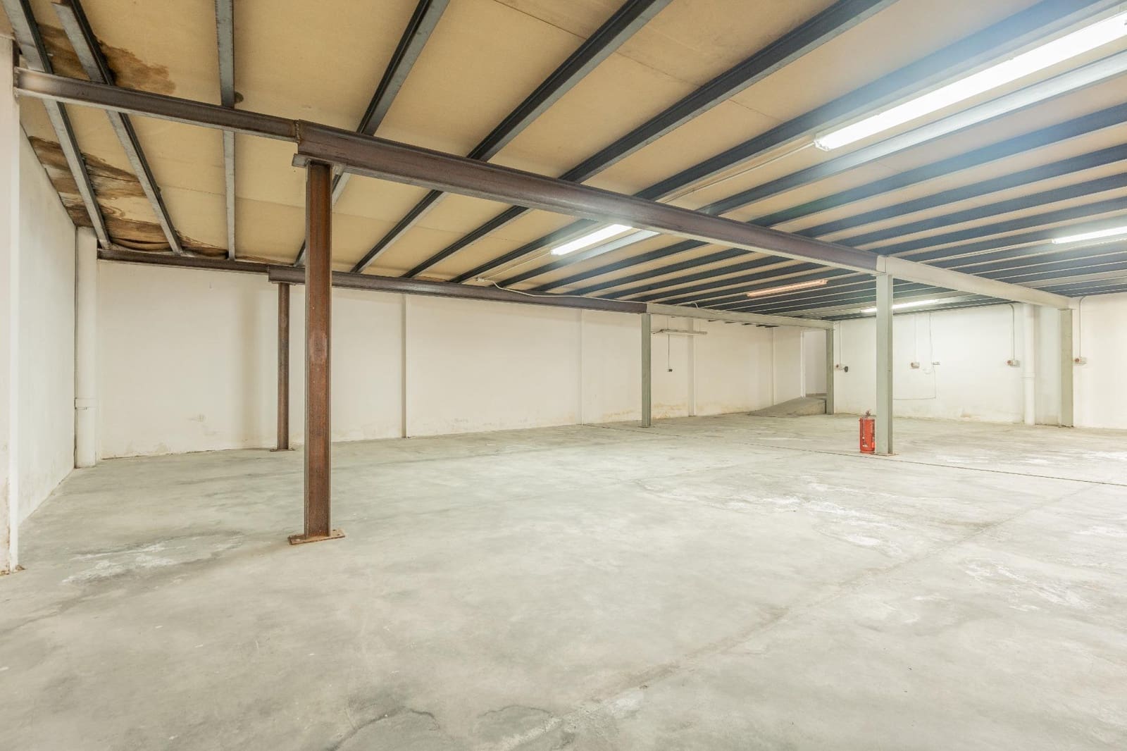 Komercyjne na sprzedaż w Xirivella - 350 000 € (Ref: 9252237)