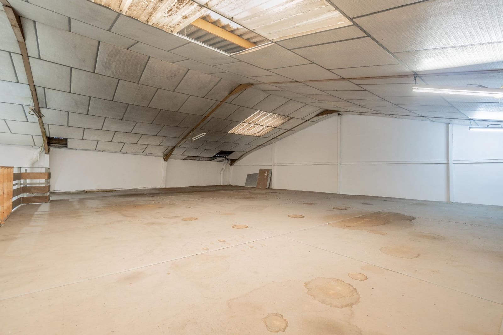 Komercyjne na sprzedaż w Xirivella - 350 000 € (Ref: 9252237)