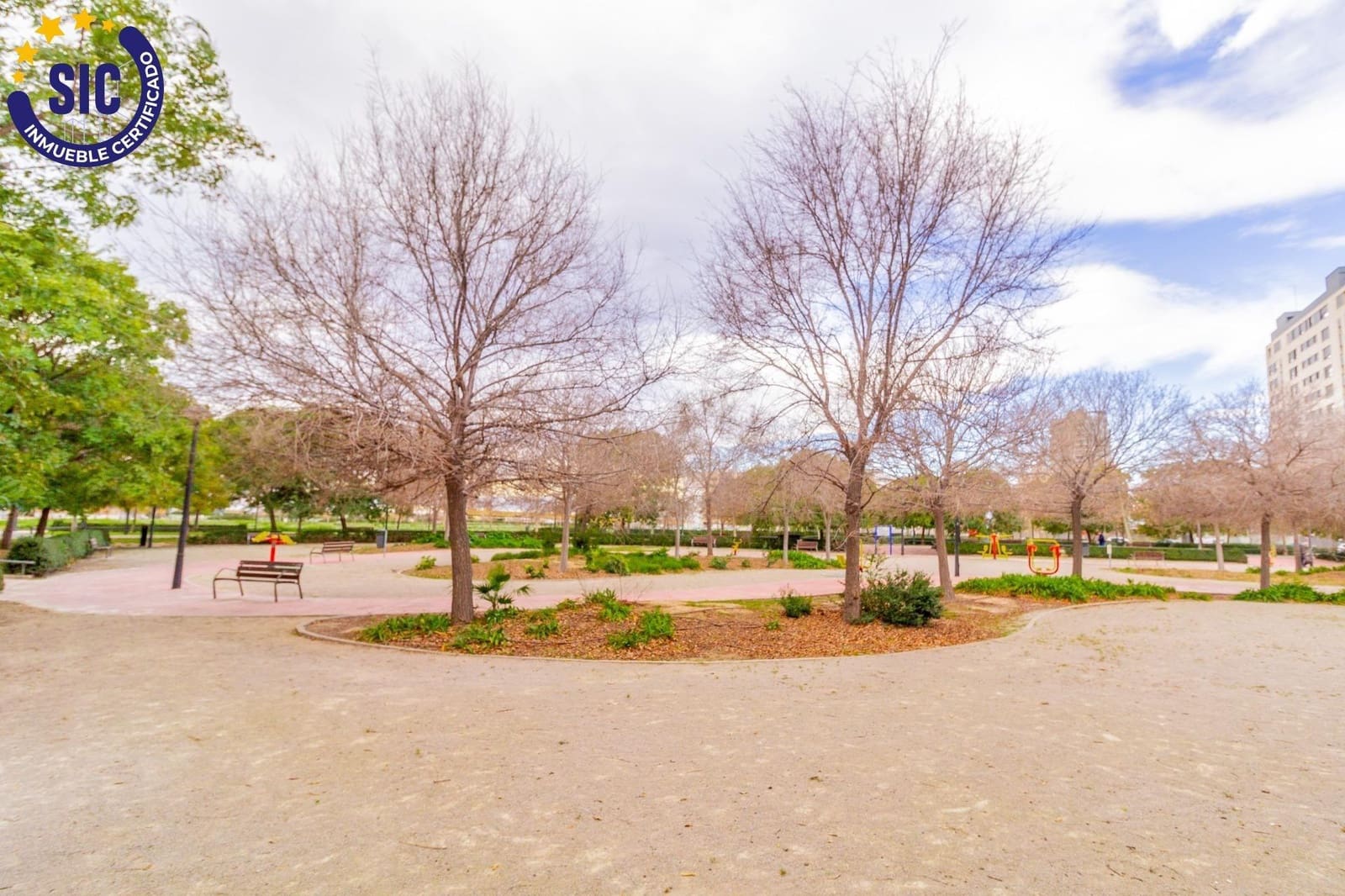 Tomt till salu i Valencia stad - 90 000 € (Ref: 9272435)