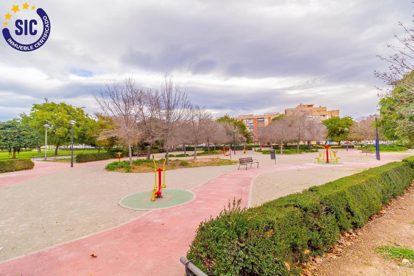 Tomt till salu i Valencia stad - 90 000 € (Ref: 9272435)