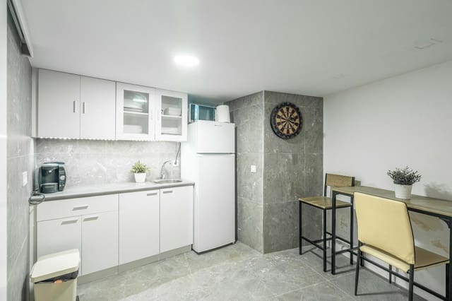 1 bedroom Commercial for sale in Mont-Olivet, Valencia city - € 109,000 (Ref: 9294271)