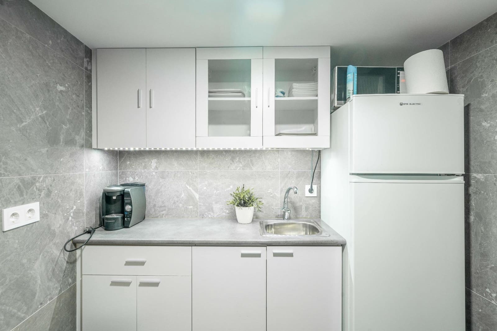 1 sovrum Kommersiell till salu i Valencia stad - 109 000 € (Ref: 9294271)