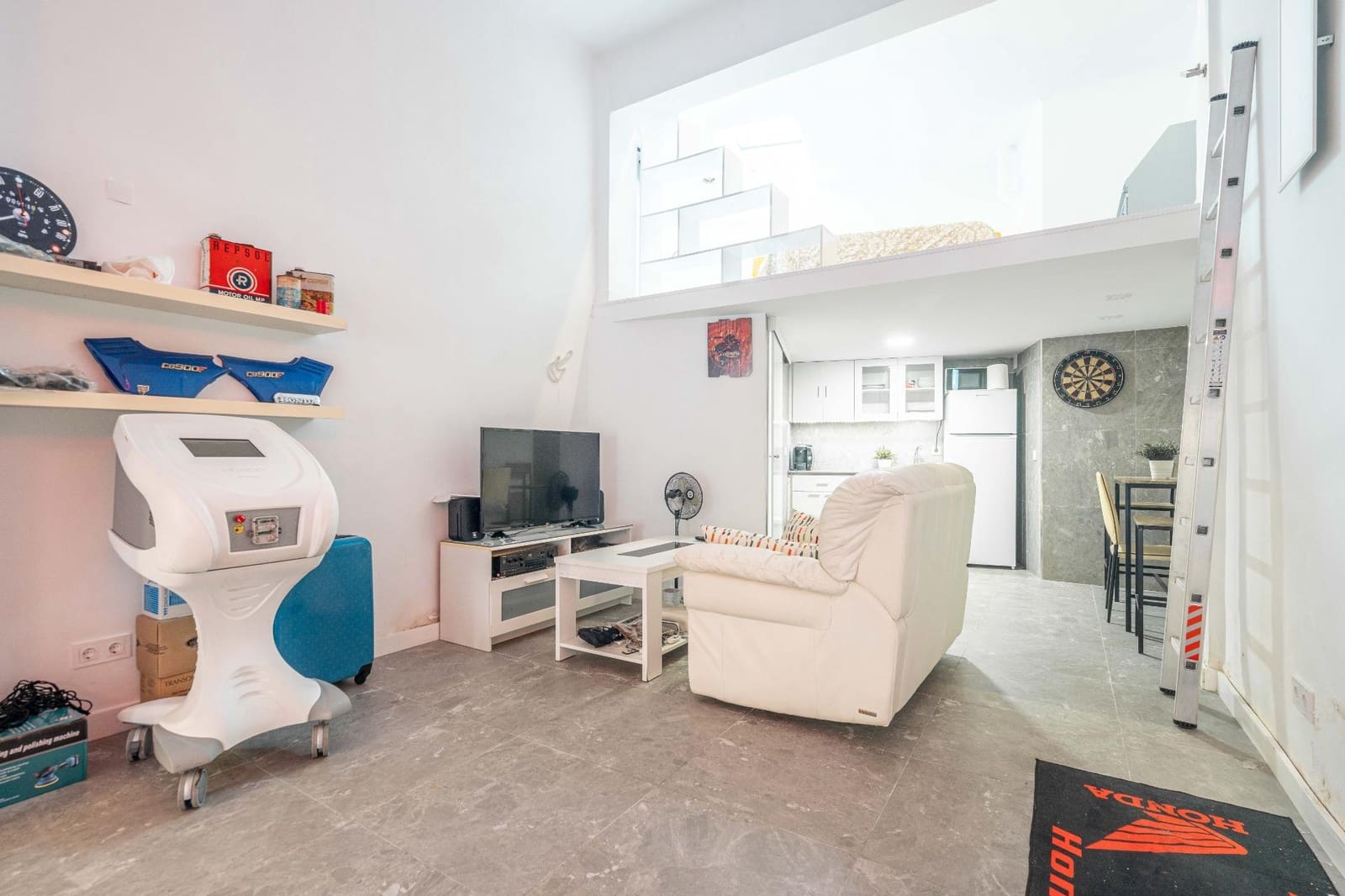 1 sovrum Kommersiell till salu i Valencia stad - 109 000 € (Ref: 9294271)