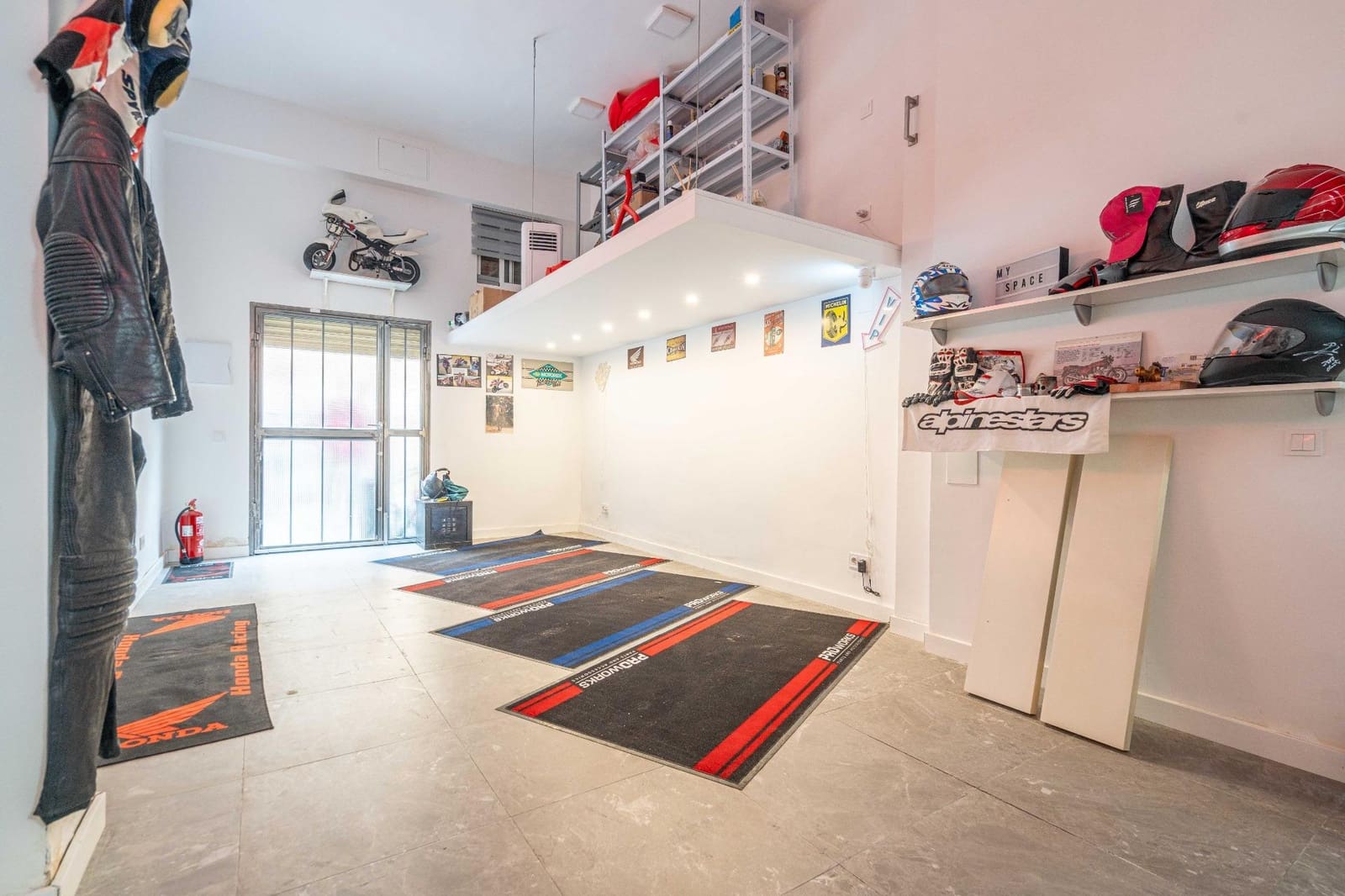 1 sovrum Kommersiell till salu i Valencia stad - 109 000 € (Ref: 9294271)