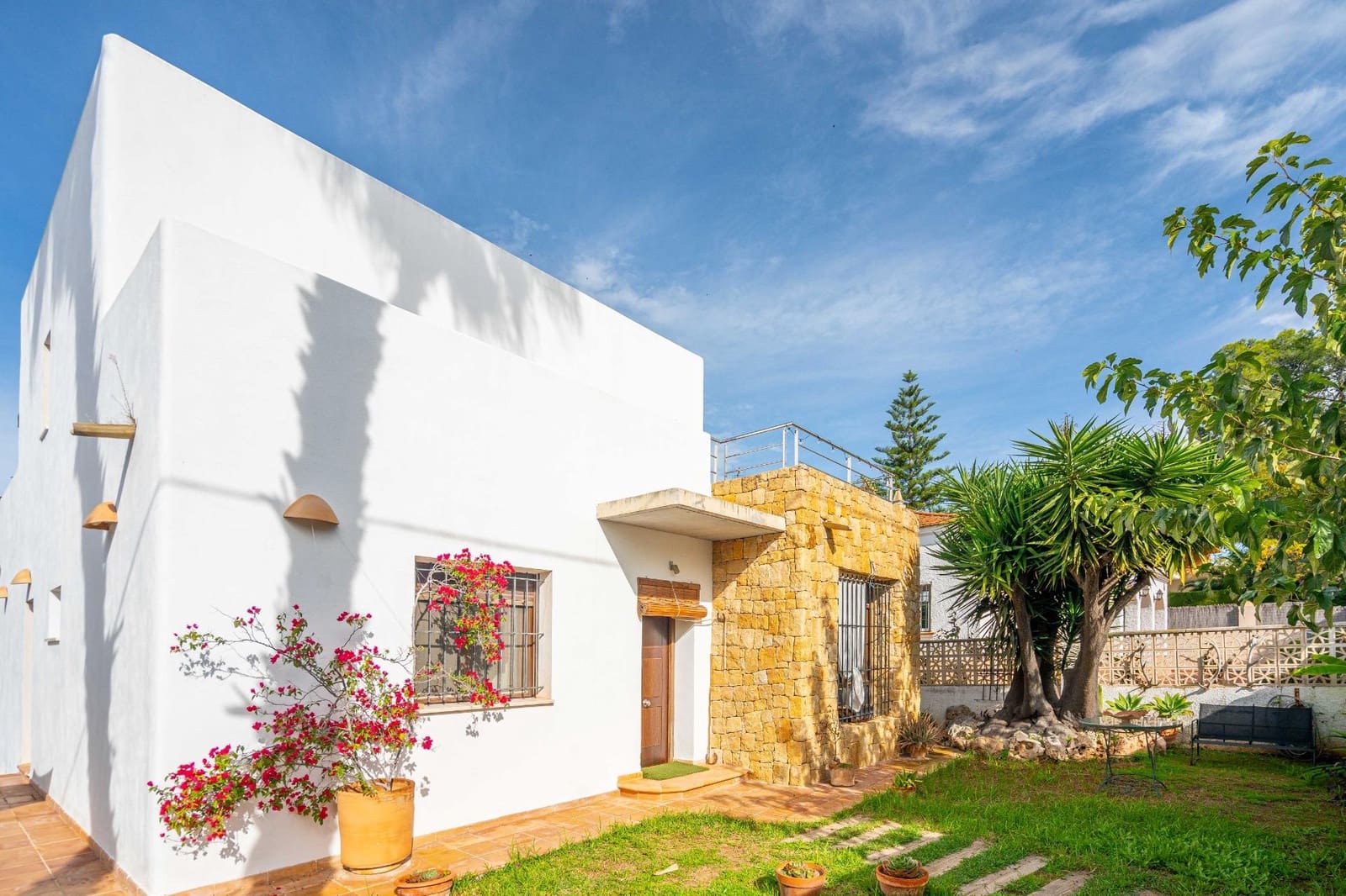 5 slaapkamer Villa te koop in La Canada met zwembad - € 650.000 (Ref: 9367379)