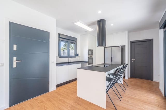 3 quarto Moradia para venda em Llíria - 305 000 € (Ref: 9379247)