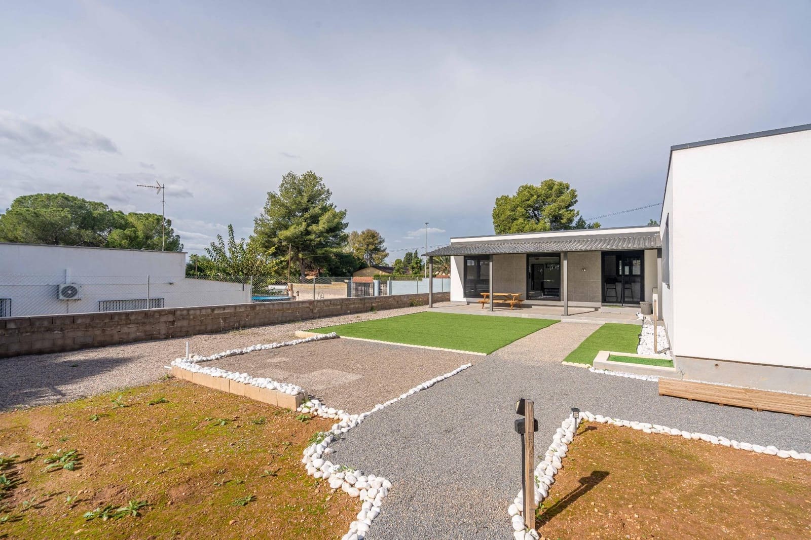 3 bedroom Villa for sale in Lliria - € 305,000 (Ref: 9379247)