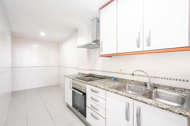 3 soveværelse Lejlighed til salg i Natzaret, Valencia by med garage - € 260.000 (Ref: 9382711)