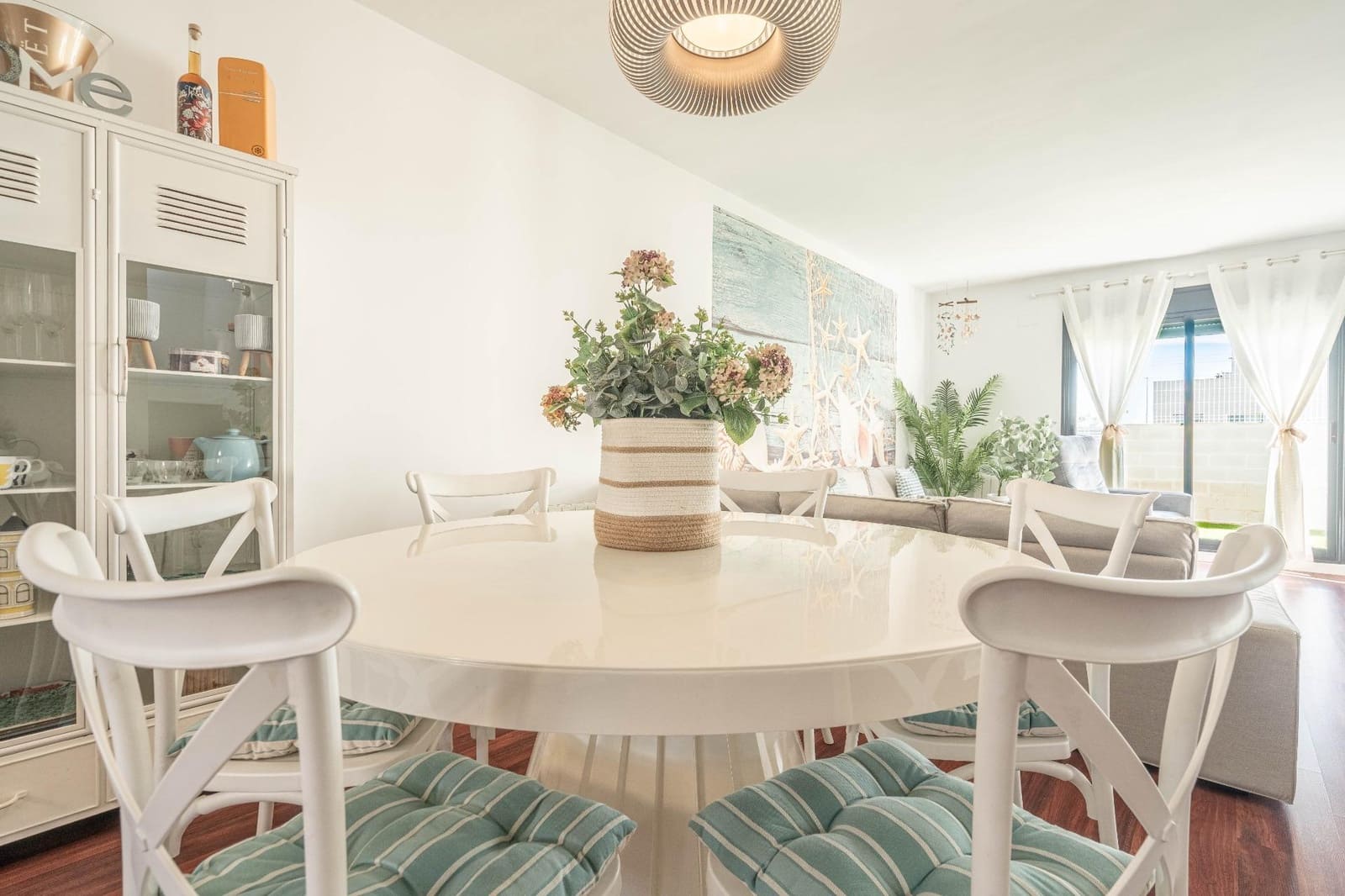 4 soveværelse Semi-Rækkehus til salg i San Antonio de Benageber med swimmingpool garage - € 460.000 (Ref: 9385477)