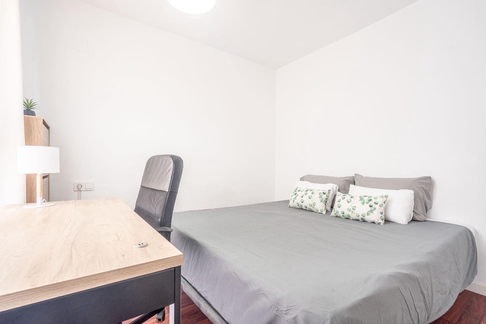 4 soveværelse Semi-Rækkehus til salg i San Antonio de Benageber med swimmingpool garage - € 460.000 (Ref: 9385477)