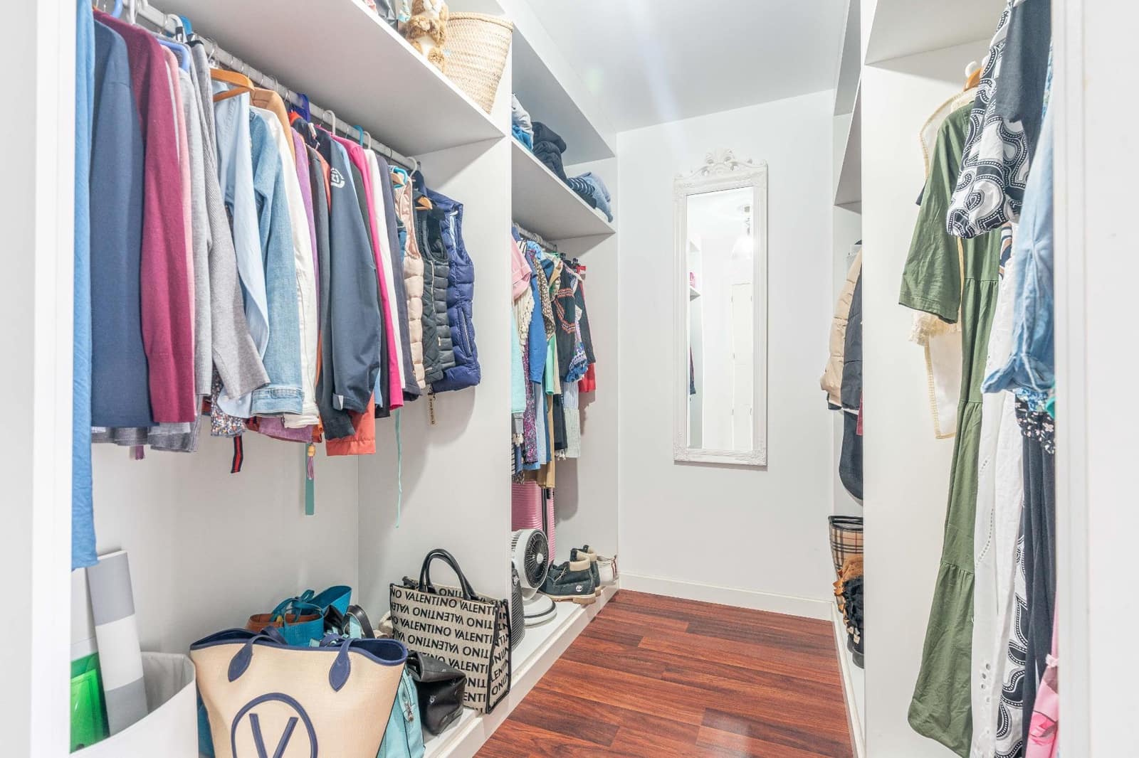 4 soveværelse Semi-Rækkehus til salg i San Antonio de Benageber med swimmingpool garage - € 460.000 (Ref: 9385477)