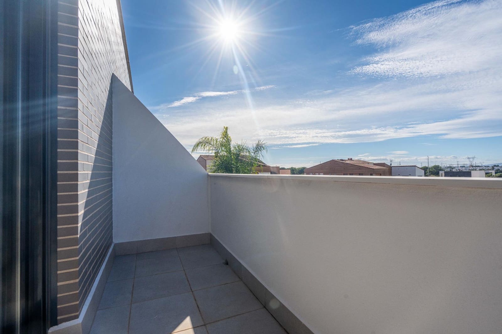 4 soveværelse Semi-Rækkehus til salg i San Antonio de Benageber med swimmingpool garage - € 460.000 (Ref: 9385477)