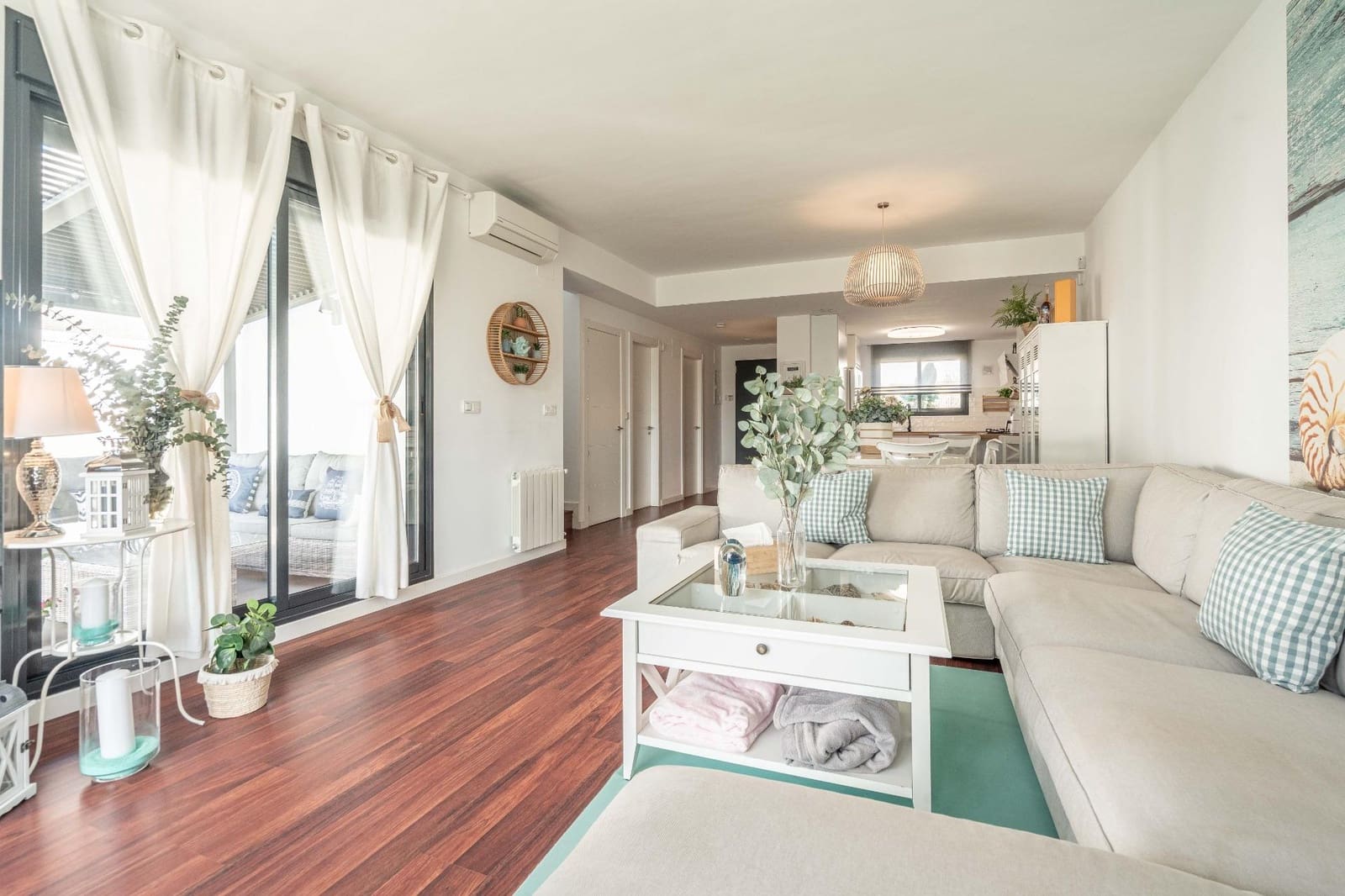 4 soveværelse Semi-Rækkehus til salg i San Antonio de Benageber med swimmingpool garage - € 460.000 (Ref: 9385477)