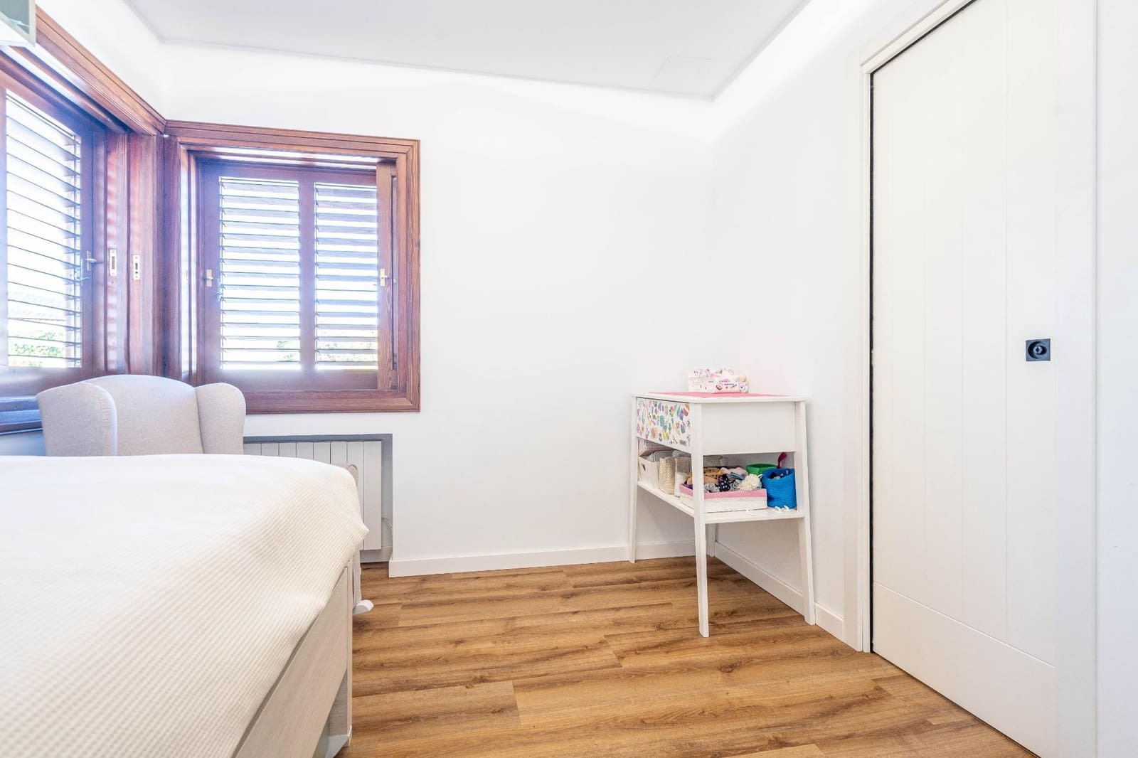 4 bedroom Villa for sale in La Canada with pool garage - € 1,060,000 (Ref: 9388089)