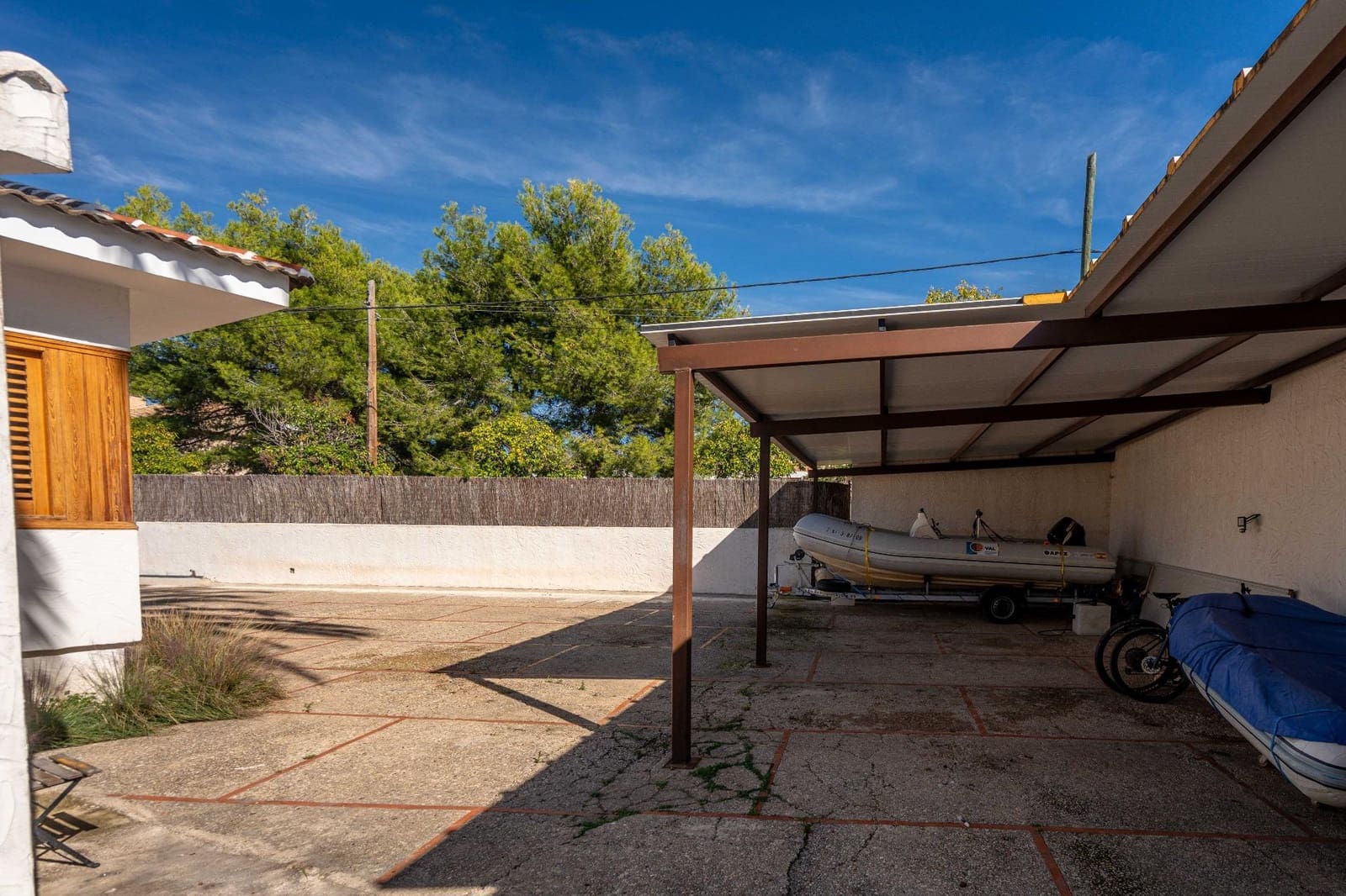 4 bedroom Villa for sale in La Canada with pool garage - € 1,060,000 (Ref: 9388089)