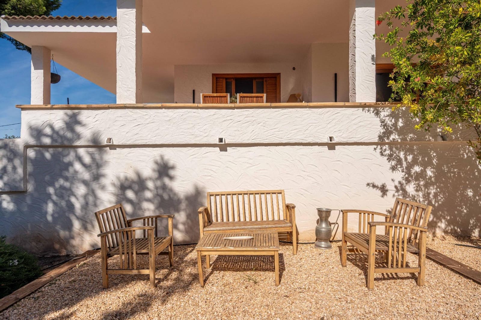 4 bedroom Villa for sale in La Canada with pool garage - € 1,060,000 (Ref: 9388089)