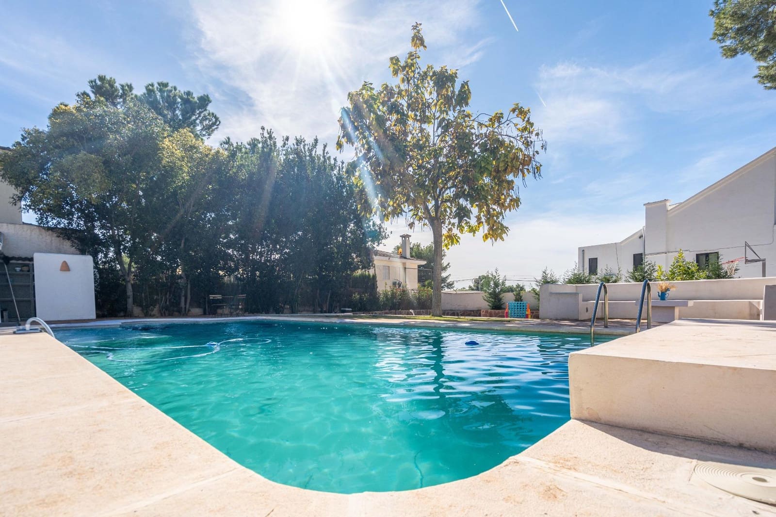 4 bedroom Villa for sale in La Canada with pool garage - € 1,060,000 (Ref: 9388089)