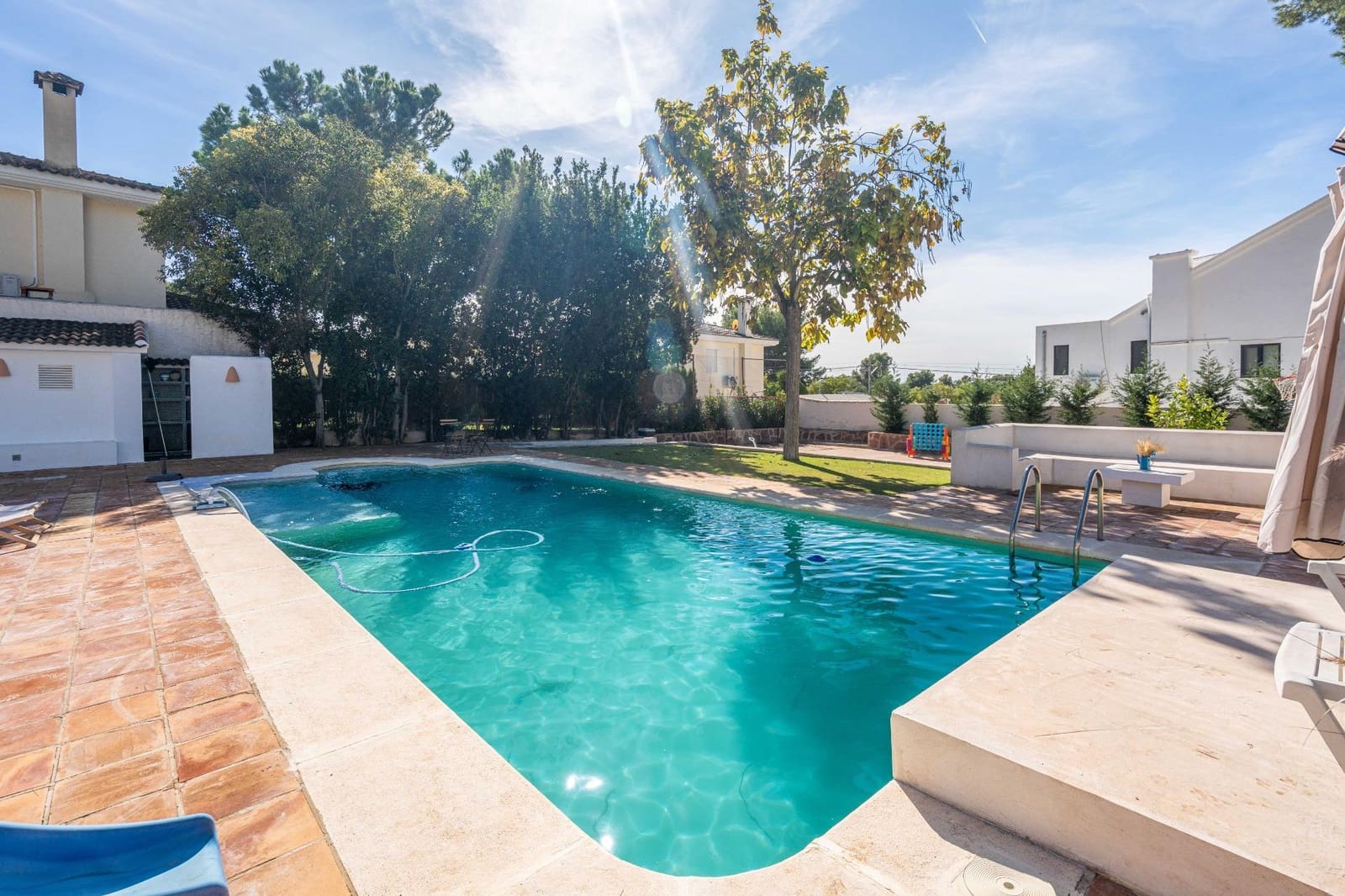 4 bedroom Villa for sale in La Canada with pool garage - € 1,060,000 (Ref: 9388089)