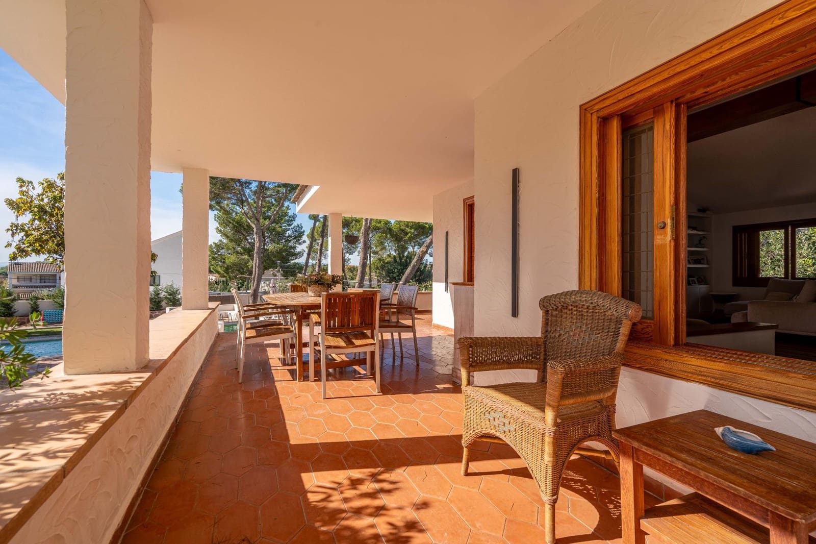 4 bedroom Villa for sale in La Canada with pool garage - € 1,060,000 (Ref: 9388089)