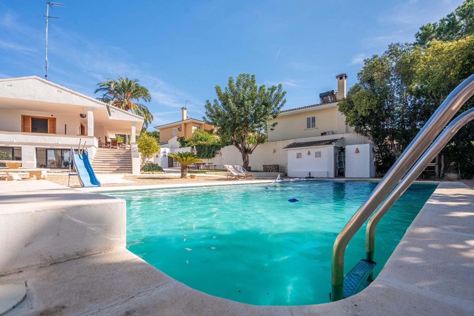 4 bedroom Villa for sale in La Canada with pool garage - € 1,060,000 (Ref: 9388089)